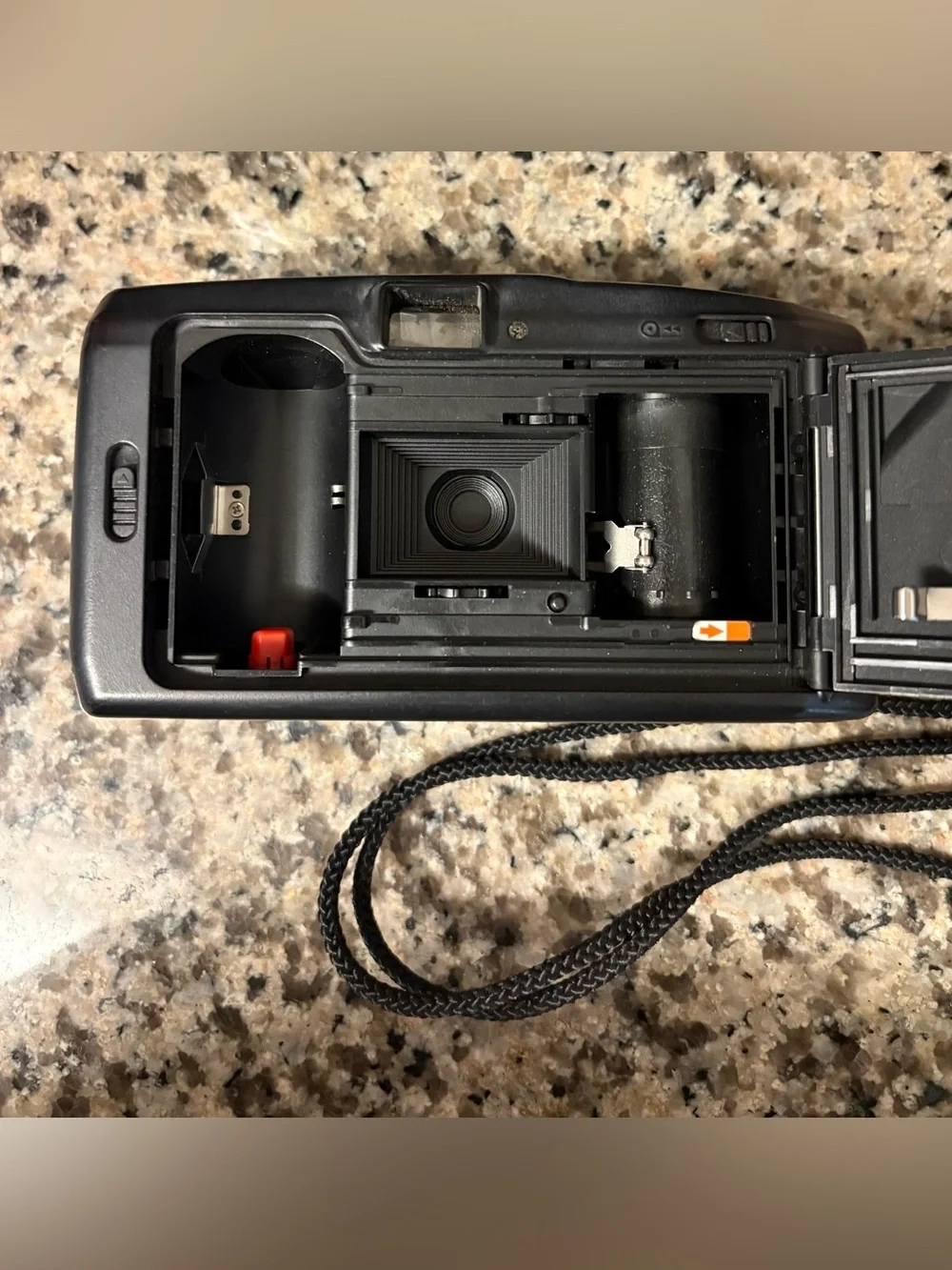 Vintage Minolta Memory Maker III 35mm Point & Shoot Camera Red Eye Reduction